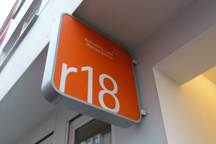 Gebäudebeschriftung Wohnheim Frankfurter Verein Rudolfstraße