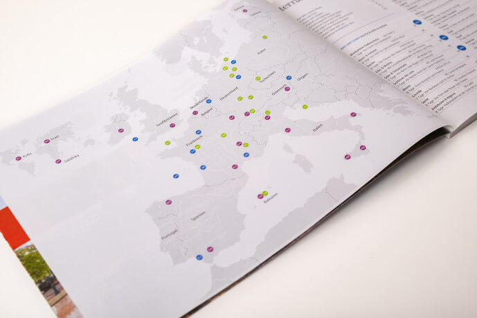 Reisekatalog Terranova Detail einer Seite Landkarte Reiseziele